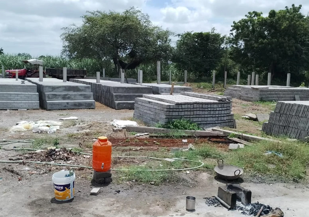 Manufacturing and Construction Matrials Manufacturing and Construction Matrials